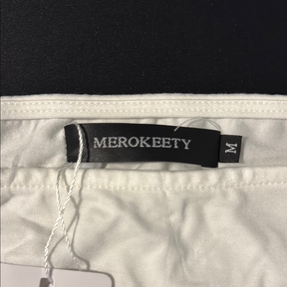 Cream Asymmetrical Ruched Tank Top - Picture 3 of 4